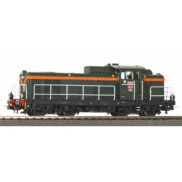 Piko 59274 lokomotywa spalinowa SP42-051  PKP ep.IV (H0) wersja analogowa